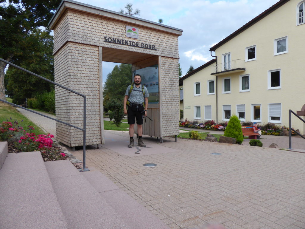 Tor in Dobel